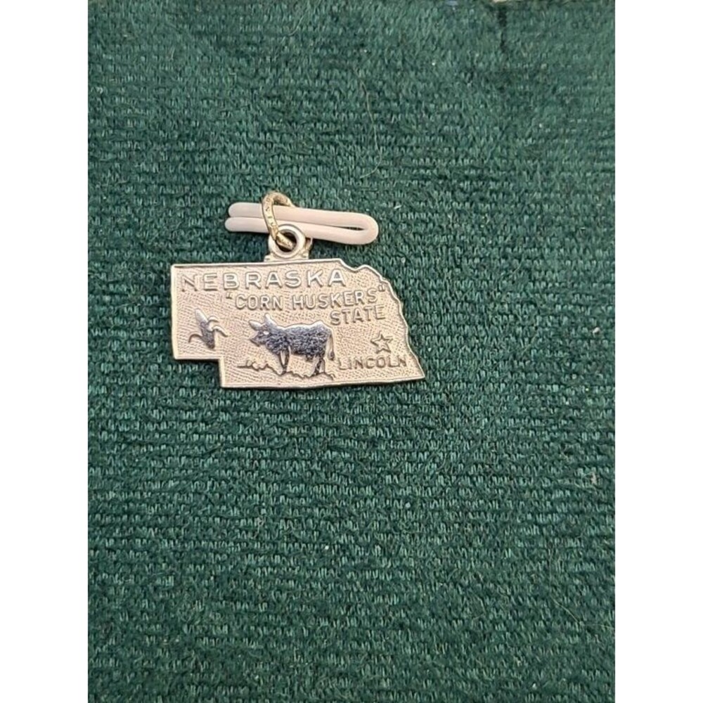 Vintage Sterling Silver Nebraska State Charm 1961 Cornhuskers Souvenir Pendant - Picture 2 of 8